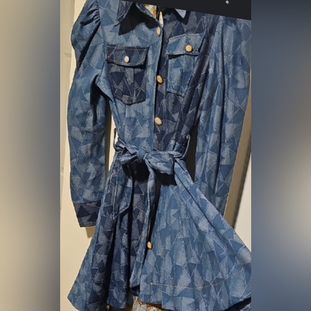 SASSY JONES Geometric Patterned Dress with Belt SIZE LARGE
